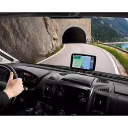 TomTom GO Camper Tour navigateur Fixé 15,2 cm (6") Écran tactile Noir