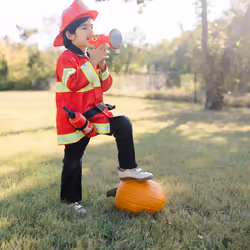 Melissa & Doug PACK POMPIER COSTUME + ACCESSOIRES - Vue supplémentaire 5