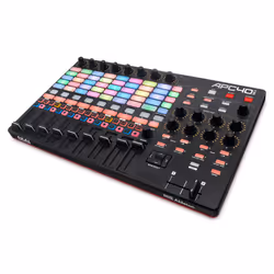 Akai APC40 MKII 9 canaux Noir