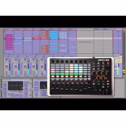 Akai APC40 MKII 9 canaux Noir