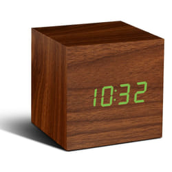 Gingko Design Cube Click Clock Réveil numérique Noyer