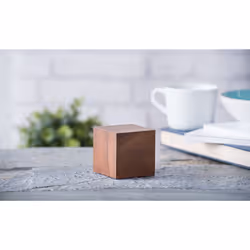 Gingko Design Cube Click Clock Réveil numérique Noyer