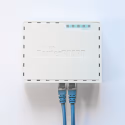 Mikrotik RB750GR3 Routeur connecté Gigabit Ethernet Turquoise, Blanc - Vue supplémentaire 4