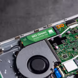 SanDisk WDS200T4G0E-00CPS0 disque SSD 2,05 To M.2 PCI Express 4.0 NVMe - Vue supplémentaire 4
