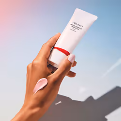 Revitalessence Skin Glow base SPF25 30 ml