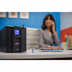 APC SMC1000IC alimentation d'énergie non interruptible Interactivité de ligne 1 kVA 600 W 8 sortie(s) CA - Vue supplémentaire 10