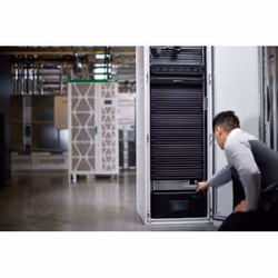 APC SRTL5KRM2UI alimentation d'énergie non interruptible Double-conversion (en ligne) 5 kVA 5000 W 10 sortie(s) CA - Vue supplémentaire 7
