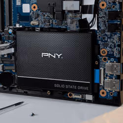 PNY SSD7CS900-4TB-RB disque SSD 2.5" 4 To Série ATA III