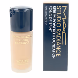 Fond de teint propulsé Studio Radiance Serum #NC20