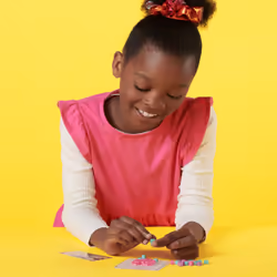 Spin Master Pixobitz , Pack Métallisé avec 156 perles exclusives à fusionner à l'eau, Décos et accessoires, Créations 3D et 2D sans chauffer, Jouets d'art pour enfant - Vue supplémentaire 5