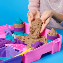 Kinetic Sand , Coffret palais de sirène, 934 g de sable à modeler scintillant (mauve fluo, turquoise scintillant et sable de plage), bac à sable repliable réutilisable et outils, jouets sensoriels pour enfants à partir de 3 ans