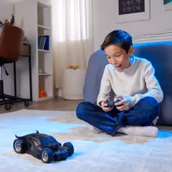 DC Comics BATMAN - Batmobile RC 1:20 + Figurine Batman 10 cm - Voiture Télécommandée Echelle 1:20 - Technologie 2,4 Ghz - Pilotage Facile - Compatible Avec Figurines 10 cm - Jouet Enfant 4 Ans et + - Vue supplémentaire 9