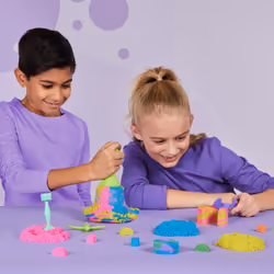 Kinetic Sand SABLE MAGIQUE - SQUISH N'CREATE 380 G + 5 MOULES - Créez Différentes Formes Hypnotisantes avec Ce Sable Magique Et Coloré comme De La Pâte A Modeler - Jouet Enfant 3 Ans Et + - Vue supplémentaire 4