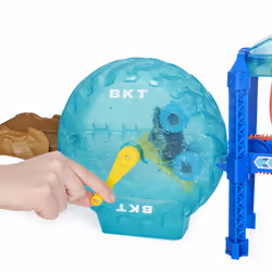 Spin Master Monster Jam, Megalodon Monster Wash, Inclut un monster truck Megalodon qui change de couleur, Jouets interactifs pour l'eau pour enfants à partir de 3 ans