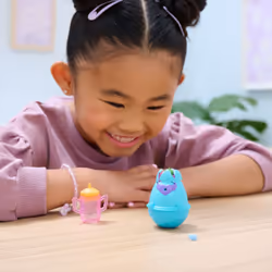 Hatchimals ALIVE - Pack de 1 + Biberon - Oeuf 1 Figurine À Collectionner Et 2 Accessoires - A Faire Eclore Avec De L'Eau - Thème Bébé - Jouet Enfant 3 Ans et + - Modèle Aléatoire