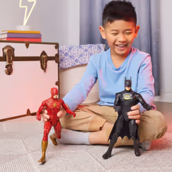 DC Comics THE FLASH - Figurine Flash 30 Cm - Figurine Flash Articulée 30 Cm - Revivez Les Aventures De L'homme A Grande Vitesse Et Des Super Héros - Film The Flash - Jouet Enfant 3 Ans Et +