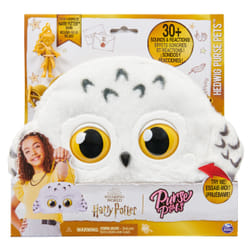 Wizarding World PURSE PETS HARRY POTTER - HEDWIGE - COMPAGNON INTERACTIF FORMAT SAC À MAIN - Chouette Hedwige Harry Potter Qui Interagit Avec L'Enfant - Sons Et Modes De Jeu - Jouet Enfant 6 Ans Et +