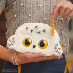Wizarding World PURSE PETS HARRY POTTER - HEDWIGE - COMPAGNON INTERACTIF FORMAT SAC À MAIN - Chouette Hedwige Harry Potter Qui Interagit Avec L'Enfant - Sons Et Modes De Jeu - Jouet Enfant 6 Ans Et + - Vue supplémentaire 4