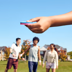 Aerobie Disque volant miniature Pro Lite, parfait pour les enfants, pour les cadeaux de fêtes et pour jouer dans le jardin, jeux d'extérieur pour les enfants et la famille à partir de 5 ans, les styles peuvent varier