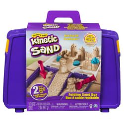 Kinetic Sand SABLE MAGIQUE - Mallette D'activités 907 G - Emporte Ton Sable À Modeler Partout Avec La Malette Repliable & Sculpte Tes Créations Comme De La Pâte À Modeler - Jouet Enfant 3 Ans Et +