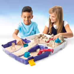 Kinetic Sand SABLE MAGIQUE - Mallette D'activités 907 G - Emporte Ton Sable À Modeler Partout Avec La Malette Repliable & Sculpte Tes Créations Comme De La Pâte À Modeler - Jouet Enfant 3 Ans Et + - Vue supplémentaire 3