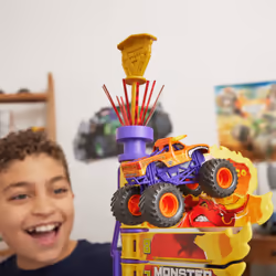 Monster Jam El Toro Loco Big Air Challenge, coffret de 50 cm avec un jouet monster truck exclusif, échelle 1:64, jouets pour garçons à partir de 3 ans - Vue supplémentaire 9