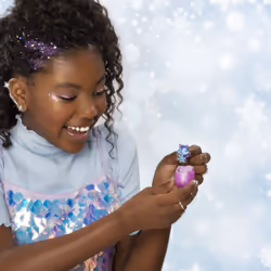 Hatchimals CollEGGtibles, Coffret Famille royale avec 4 et accessoires, pour les enfants à partir de 5 ans