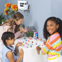 Hatchimals CollEGGtibles, Coffret Multi animalerie Pet Obsessed avec 3 CollEGGtibles, 3 animaux de compagnie et accessoires (les styles peuvent varier)