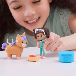 Gabby's Dollhouse , Coffret de figurines Gabby et Kico la chalicorne, Avec accessoires et jouets surprises, Pour les enfants à partir de 3 ans