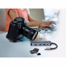 D-Link Hub USB-C 5-en-1 avec lecteur de carte DUB-2325