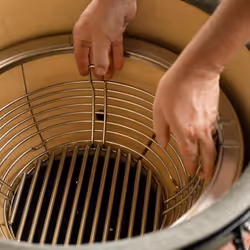Kamado Joe KJ-MCC23 accessoire de barbecue / grill Panier à charbon de bois - Vue supplémentaire 6