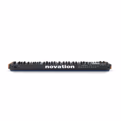 Novation Summit Synthétiseur analogue 61 Noir