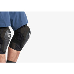 Race Face Roam Knee Noir Nylon