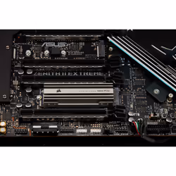 Corsair MP600 CORE M.2 2 To PCI Express 4.0 QLC 3D NAND NVMe - Vue supplémentaire 4