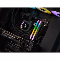 Corsair Vengeance RGB CMH32GX5M2E6200C36 module de mémoire 32 Go 2 x 16 Go DDR5 6200 MHz