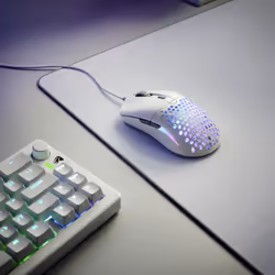 Glorious Gaming Glorious Model O Eternal - Souris gaming RGB ultralégère filaire - Blanc - Vue supplémentaire 7