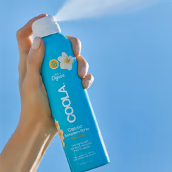Coola LLC Classic Body Spray Piña Colada SPF 30, 177 ml Spray de protection solaire Visage et corps Adultes