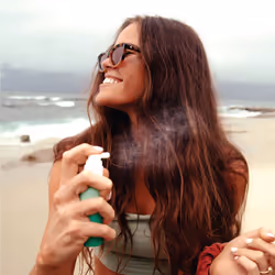 Coola LLC Classic Organic Scalp & Hair Mist SPF 30, 60 ml Spray de protection solaire Adultes - Vue supplémentaire 4