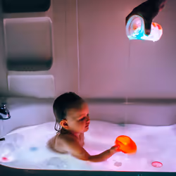 glo Lumi Light-Up Cubes Jouet de bain Violet