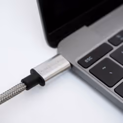 [Fuse]Chicken ARMOUR CHARGE C2 câble USB 2 m USB 2.0 USB C Métallique