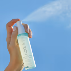 Coola LLC Makeup Setting Spray Organic SPF 30, 44 ml Spray de protection solaire Visage Adultes - Vue supplémentaire 4