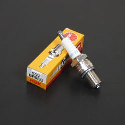 Bougie dallumage NGK pour Moto Beta 50 RR motard 2013 à  2020 BR9ES - MFPN : BR9ES-3134-134N