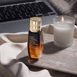 Estée Lauder Estee Lauder New Matrix Versione Sleeverata sérum pour les yeux 15 ml Femmes