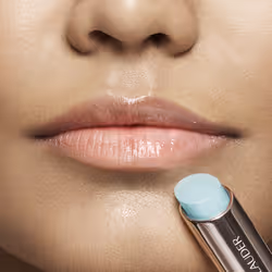 Estée Lauder Futurist HydraPlump Tinted Lip Balm baume pour les lèvres Beaume pour les lèvres 709 Sheer Oasis Femmes 2,8 g - Vue supplémentaire 3