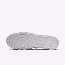 Nike AO1523-100 Chaussure d'athlétisme Femelle 38