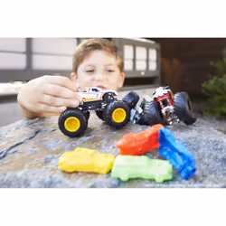 Hot Wheels Monster Trucks - 1/64 (Modèle Aléatoire) - Petite Voiture