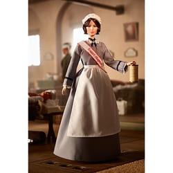 Barbie GHT87 poupée