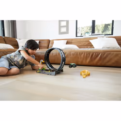 Hot Wheels Monster Trucks: Epic Loop Challenge