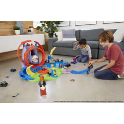 Hot Wheels Monster Trucks Le Volcan Du T-Rex