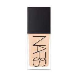 NARS Fond de Teint Réfléchissant la Lumière - Teint Frais et Éclatant, Une Couvrance Légère et Naturelle, 30 ml